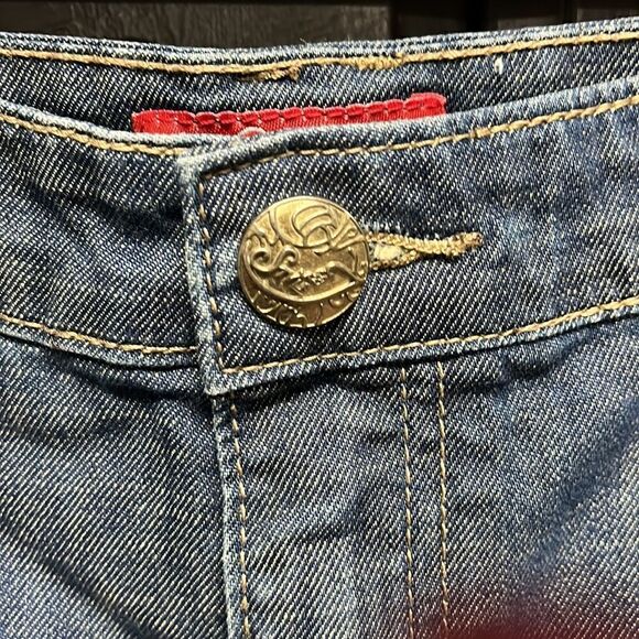 Style7    - Picture 3 of 6